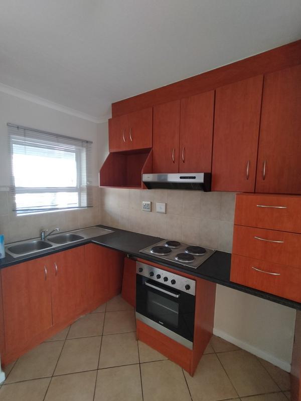 To Let 1 Bedroom Property for Rent in Gordons Bay Western Cape